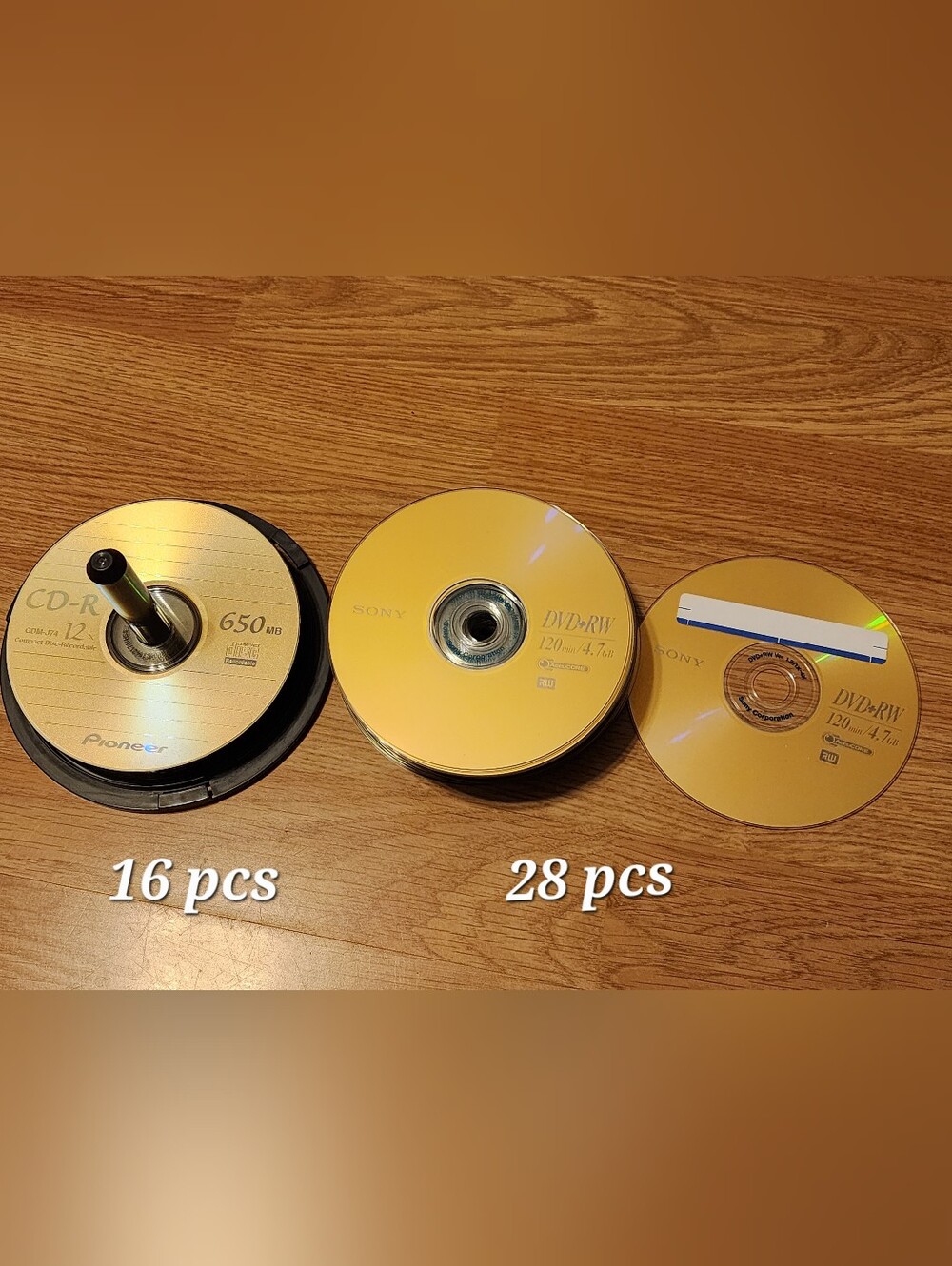 LOT of DVD-RW / CD-R burnable discs